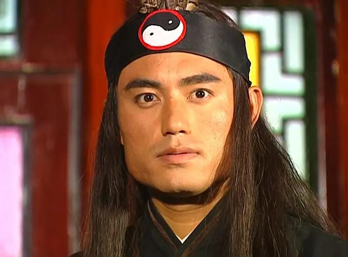 “蒙丹”牟凤彬大变样!现代剧演渣男,46岁帅出新高度