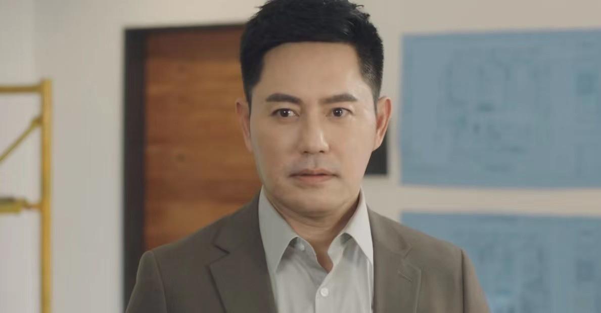 “蒙丹”牟凤彬大变样!现代剧演渣男,46岁帅出新高度