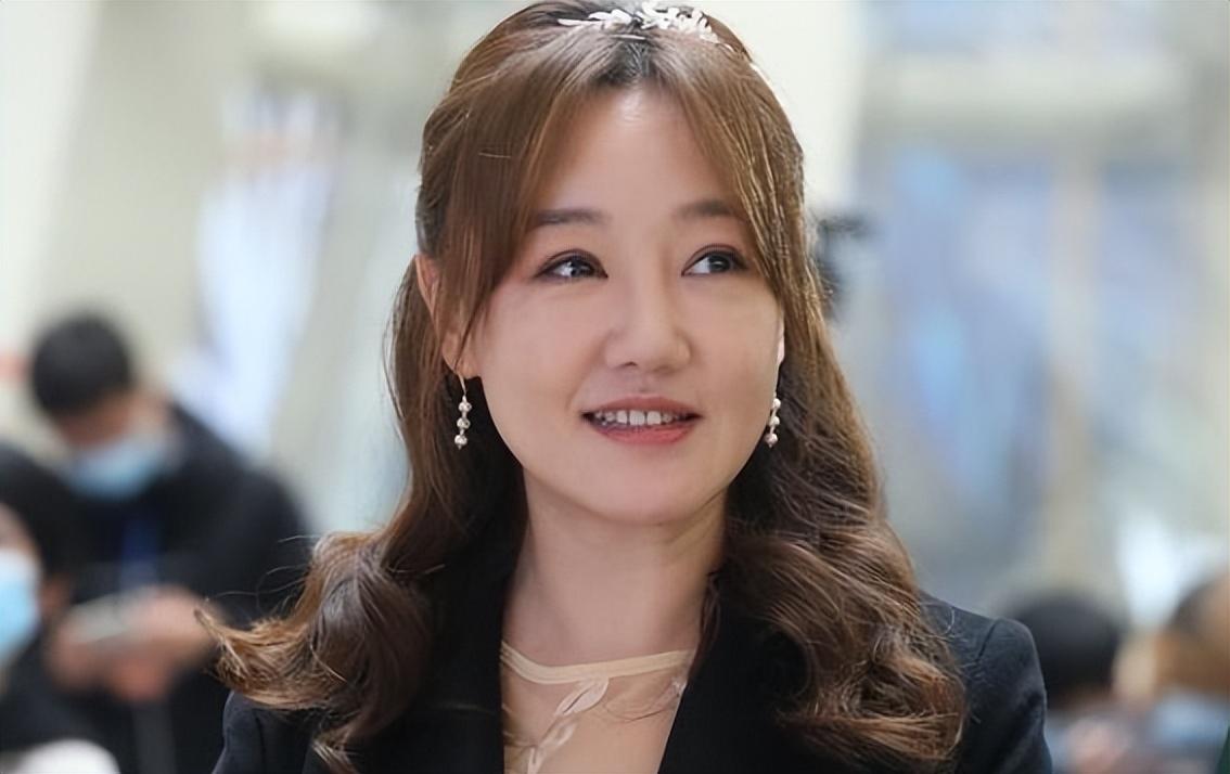 胡歌官宣已婚得女!老婆是素人,霍建华未送福,薛佳凝态度引热议