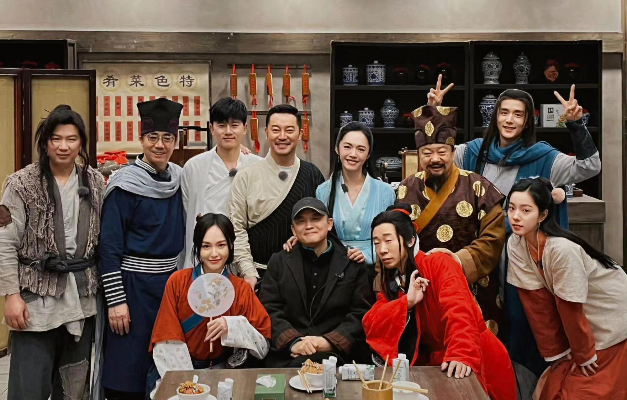 唐嫣新综艺状态好美！被张新成夸有少女感，还在节目回应切胃传闻