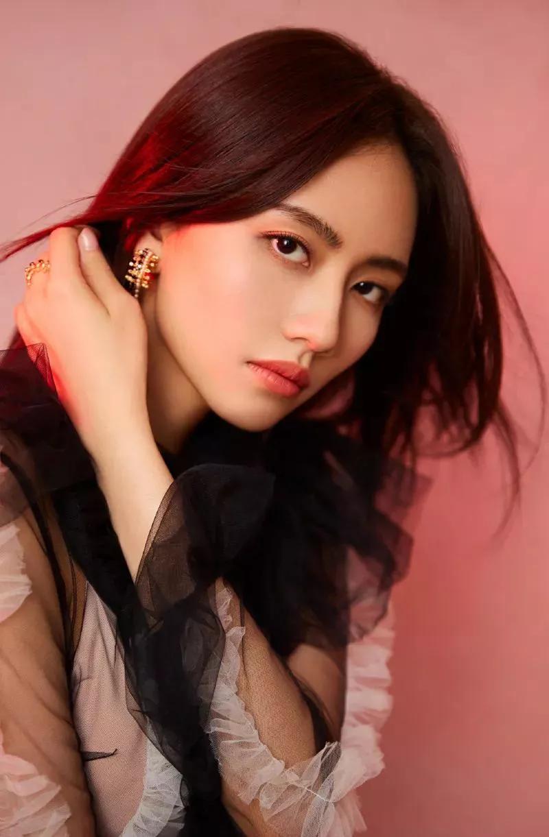 刘惜君:气质温婉,身姿撩人的女歌手