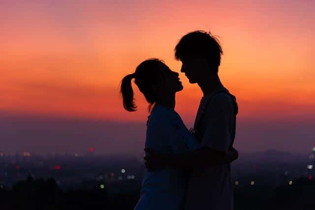 如何跟老婆聊天沟通(怎么和老婆沟通才有感情)