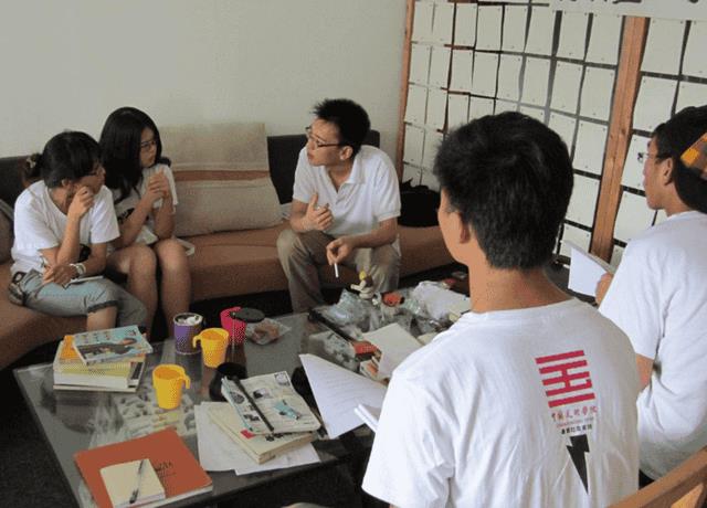 为啥大四学生不在学校(大四还有课吗)