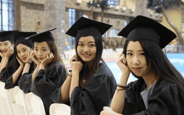 为啥大四学生不在学校(大四还有课吗)