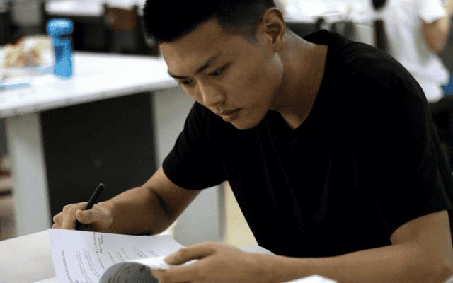 为啥大四学生不在学校(大四还有课吗)