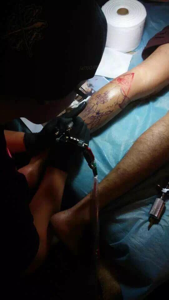 纹身疼吗有多痛（纹身到底有多疼）(3)