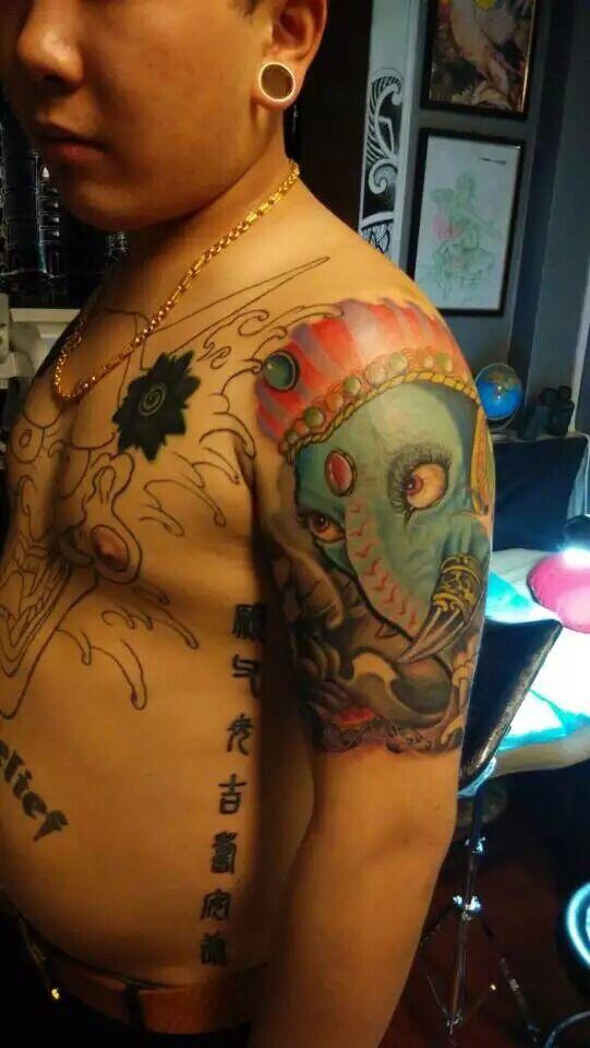 纹身疼吗有多痛（纹身到底有多疼）(16)