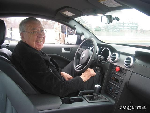 国内野马谢尔比gt500声浪炸街(被遗弃的经典跑车)(5)