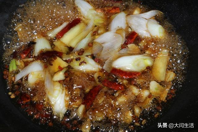 酸甜白萝卜条的腌制方法(2根萝卜1碗料汁教你腌制香辣酸甜脆萝卜)(12)