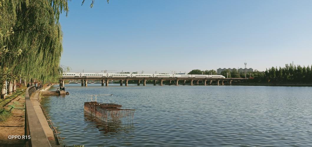 三、著名的避暑胜地:呼和浩特市新城区奥体公园