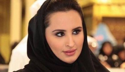 ​卡塔尔大王后现身旺夫脸美出圈 摘面纱惊艳世界杯