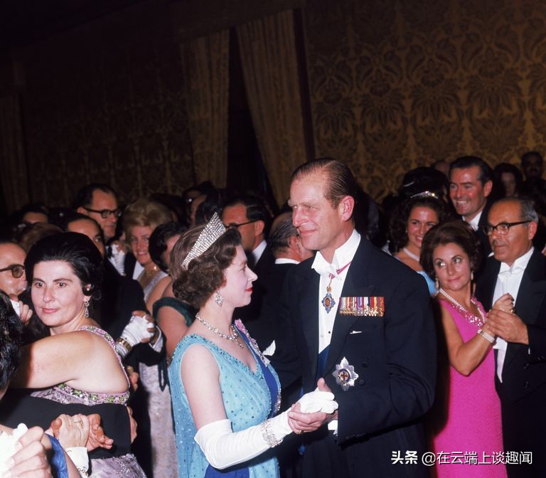 英国女王是蜥蜴人是什么意思（伊丽莎白女王是蜥蜴人说法）