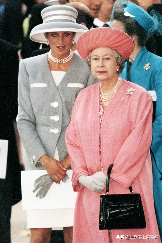 英国女王是蜥蜴人是什么意思（伊丽莎白女王是蜥蜴人说法）