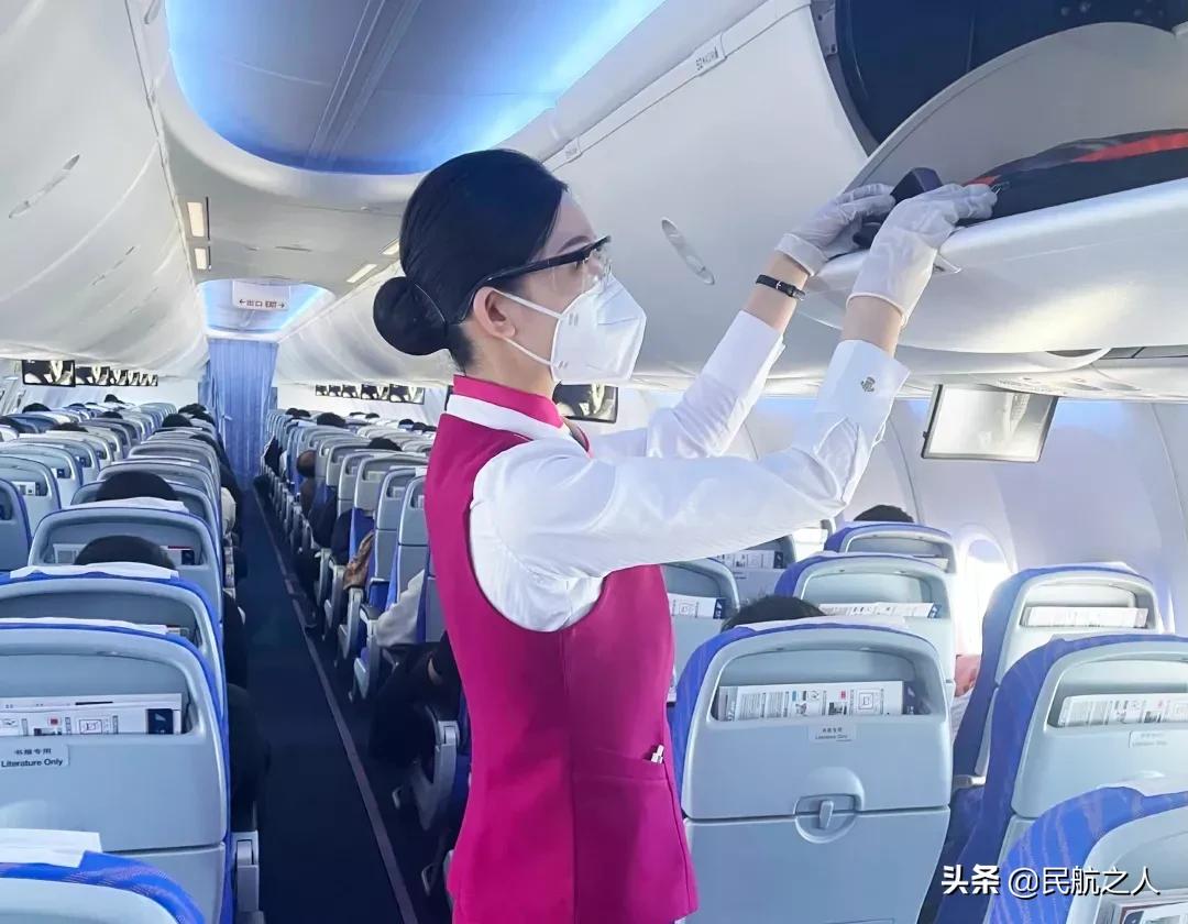 飞机选座位什么位置噪音小（飞机座位选择哪个位置好）