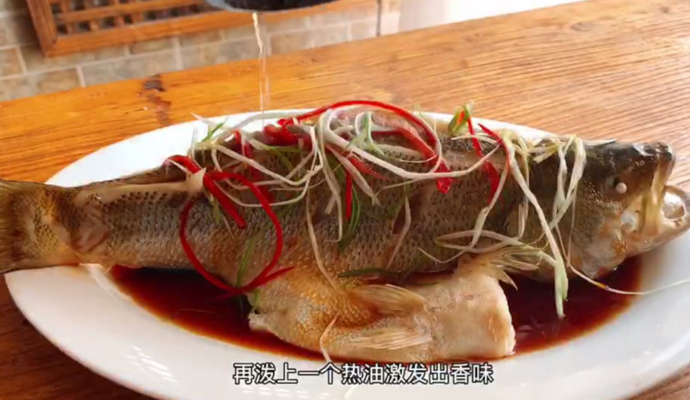 鲈鱼适合宝宝吃吗刺多吗(鲈鱼刺多吗小孩可以吃吗)