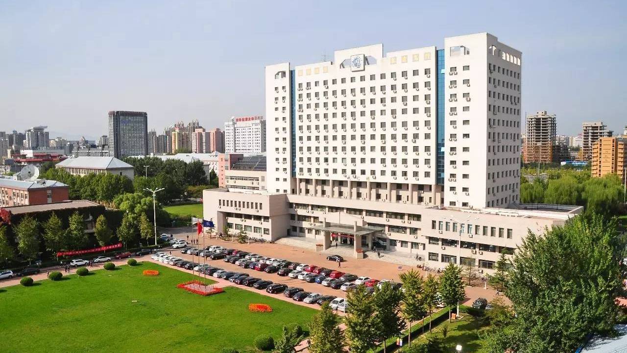 对外贸易经济大学有什么专业(对外经济贸易大学是985还是211)
