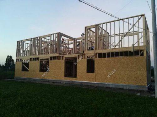 木结构别墅建造价格(木结构别墅房顶做法)-第2张图片-