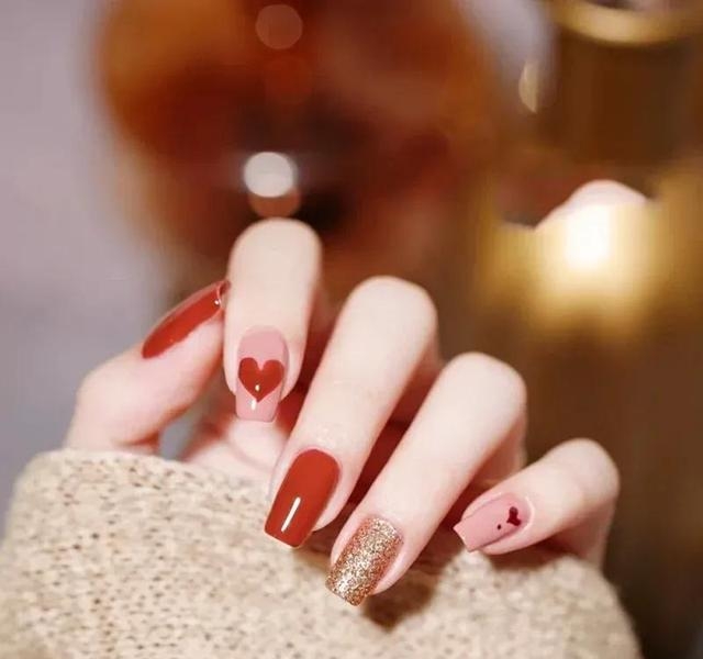 2023热门新年美甲款式造型，种草30款新年美甲高清美图