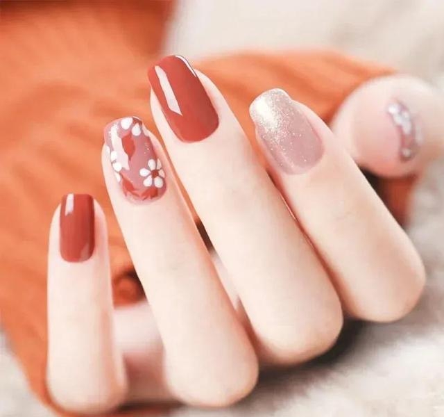 2023热门新年美甲款式造型，种草30款新年美甲高清美图