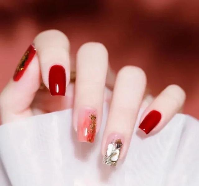 2023热门新年美甲款式造型，种草30款新年美甲高清美图