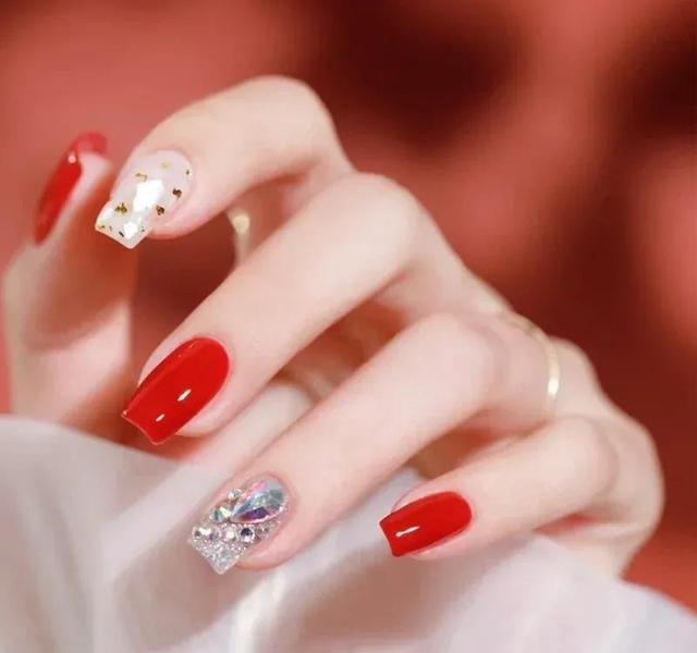 2023热门新年美甲款式造型，种草30款新年美甲高清美图