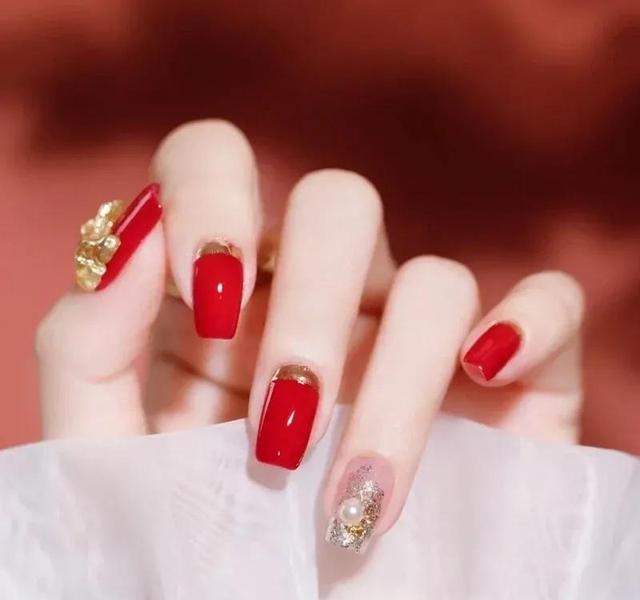 2023热门新年美甲款式造型，种草30款新年美甲高清美图