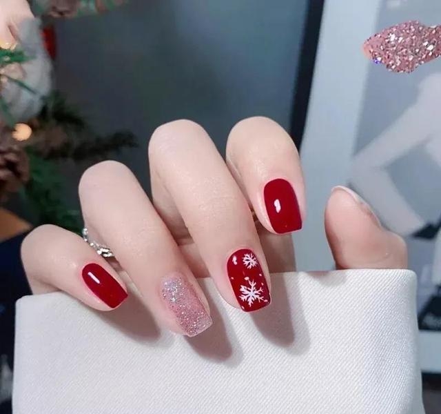 2023热门新年美甲款式造型，种草30款新年美甲高清美图