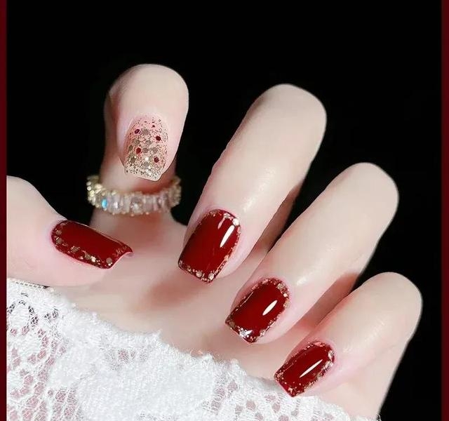 2023热门新年美甲款式造型，种草30款新年美甲高清美图