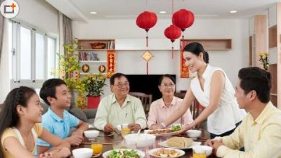 ​春节吃年夜饭要注意粗细搭配 过年这样吃才不怕胖