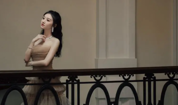 景甜的家世强大吗,景甜家世背景揭秘