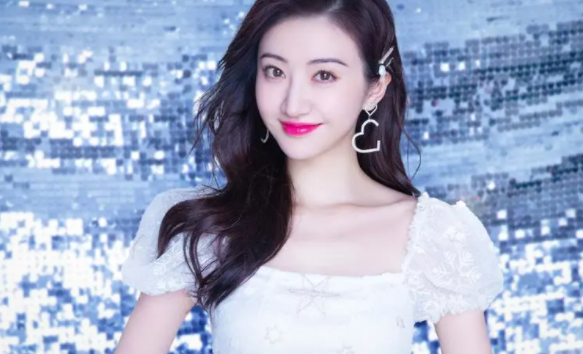 景甜的家世强大吗,景甜家世背景揭秘