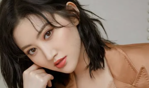 景甜的家世强大吗,景甜家世背景揭秘