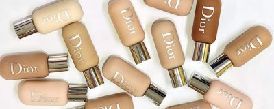 ​粉底液能和素颜霜一起用吗