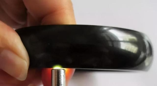 墨玉怎么鉴定真假,鉴别墨玉的最佳方法