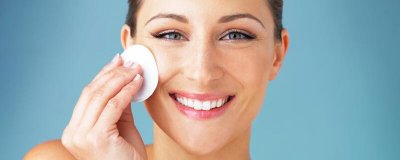 ​卸妆水对皮肤有伤害吗