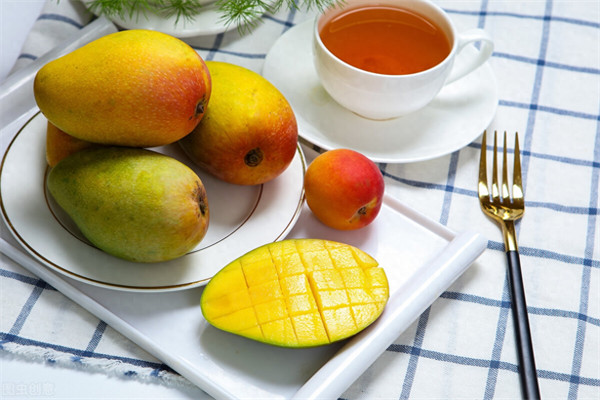 贵妃芒和水仙芒哪种好吃(贵妃芒什么季节好吃)