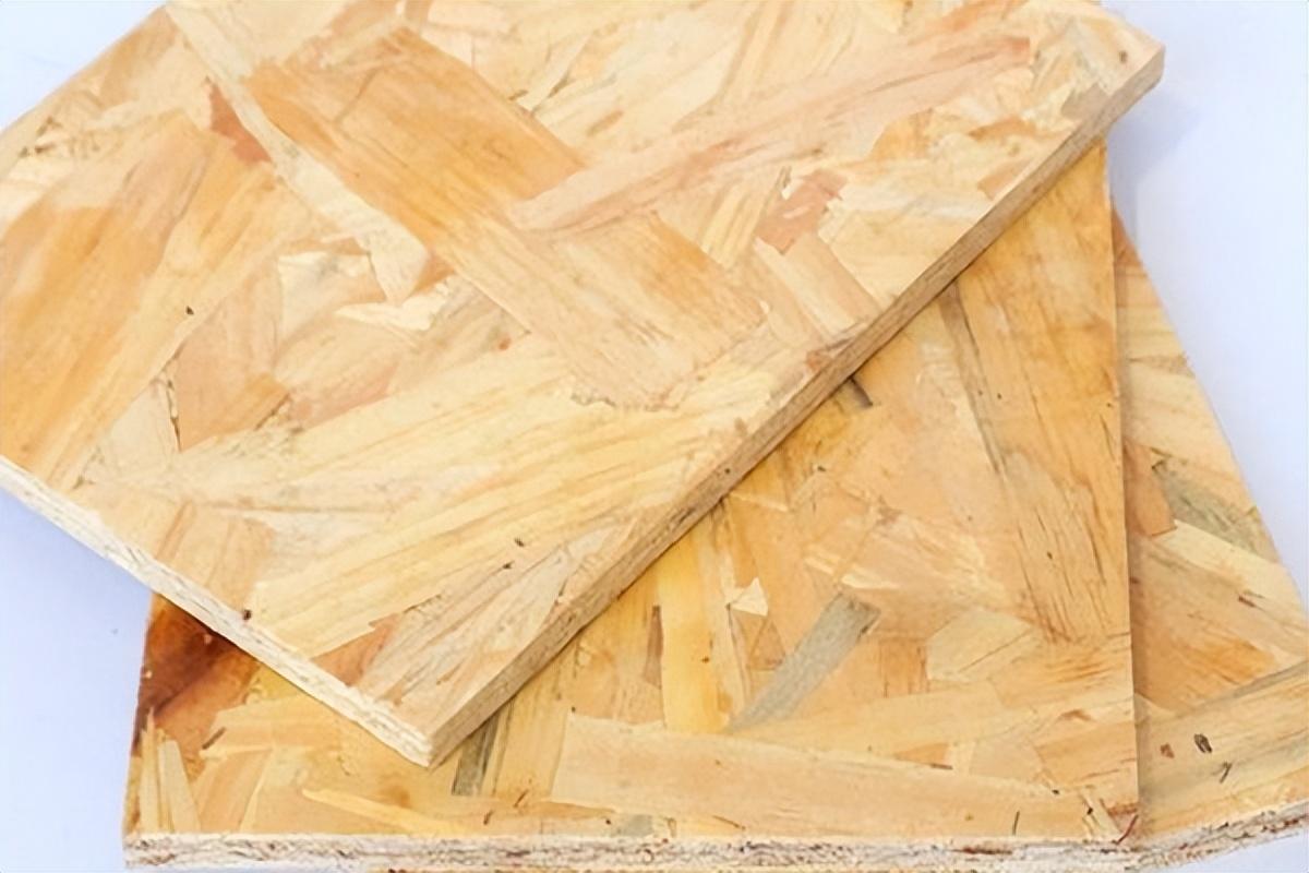 刨花板和实木颗粒板哪个好(刨花板和实木颗粒板有什么区别)