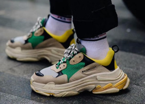 老爹鞋怎么系鞋带(老爹鞋鞋带的系法)