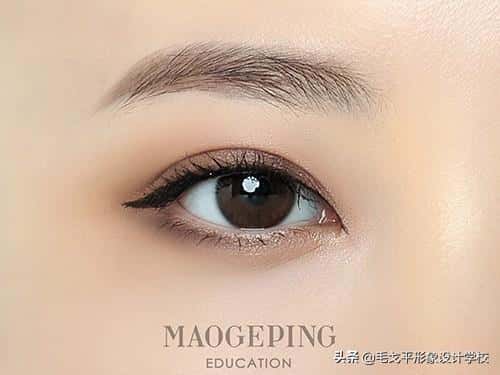 大地色眼影的6种画法(眼影大地色是什么颜色)