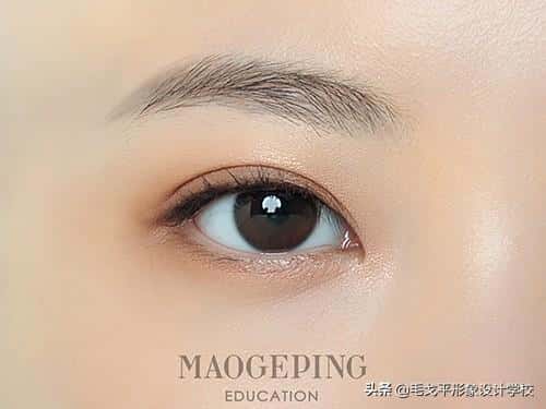 大地色眼影的6种画法(眼影大地色是什么颜色)