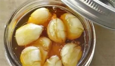 ​大蒜冰糖水能治咳嗽吗