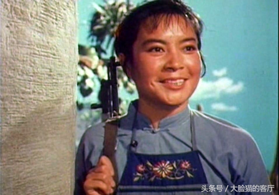 晒一晒老演员王苏娅的美照，参军时刚满十岁，在文工团任舞蹈演员