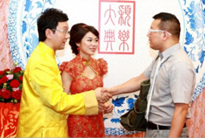 ​广东电视台节目主持人薛乐和刘颖婷的爱情故事，结婚十年依旧甜蜜