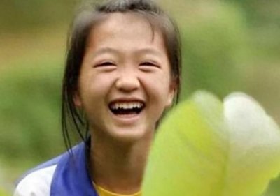 ​记得《变形计》里的梁小友吗？如今是网红，真是女大十八变