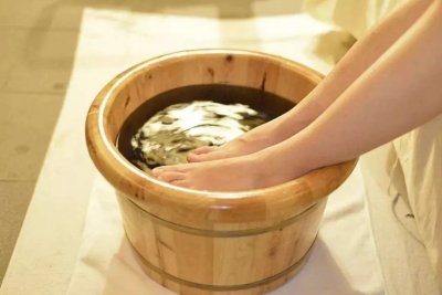 ​泡脚 泡脚好处多，怎么泡效果最好