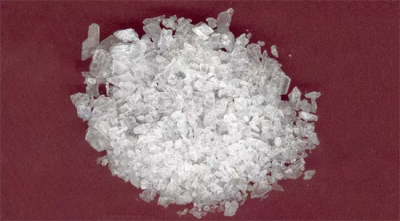 ​冰片的功效（止痛消肿  敛疮生肌）