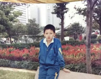 ​鲍春来个人资料简介：他是公认天赋最高，一生挚爱罗雪娟