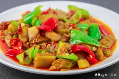 ​烧茄子怎么烧好吃又简单，炒之前多做这一步，茄子好吃不油腻