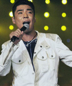 ​屠洪刚个人资料简介妻子，有过三段婚姻，没钱给亲儿子交学费，却给继子买了豪