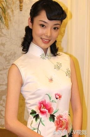 赵兆演功夫片身手凌厉受到好评,被誉为“民国版霹雳娇娃”